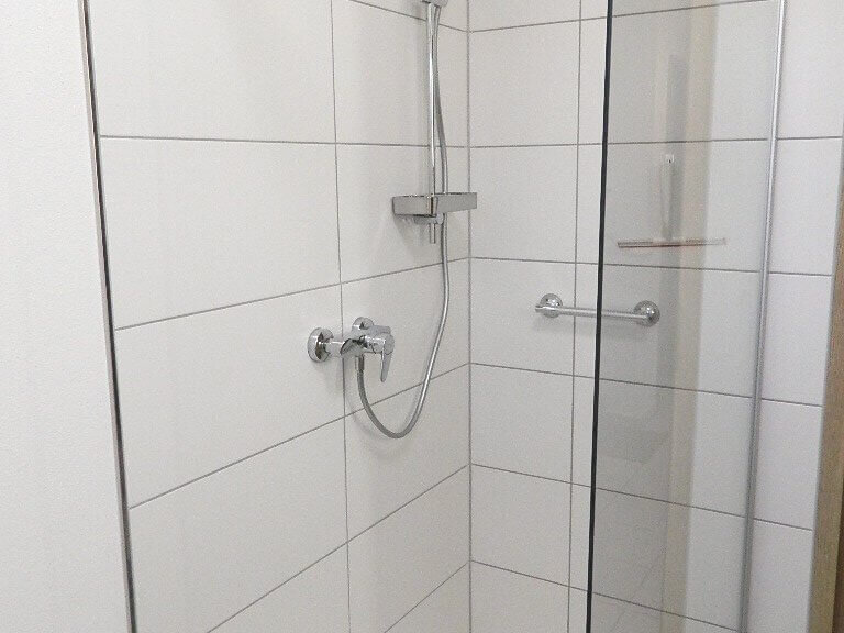 Bad 24 begehbare Duschkabiene Große Dusch-Kabine